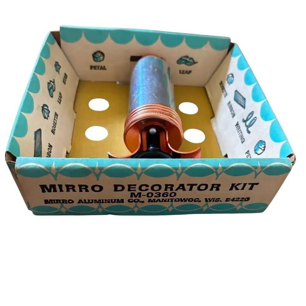 Mirro aluminum decorator